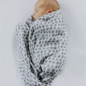 Baby bamboo blanket, baby essentials, baby muslin, baby luno bamboo blanket