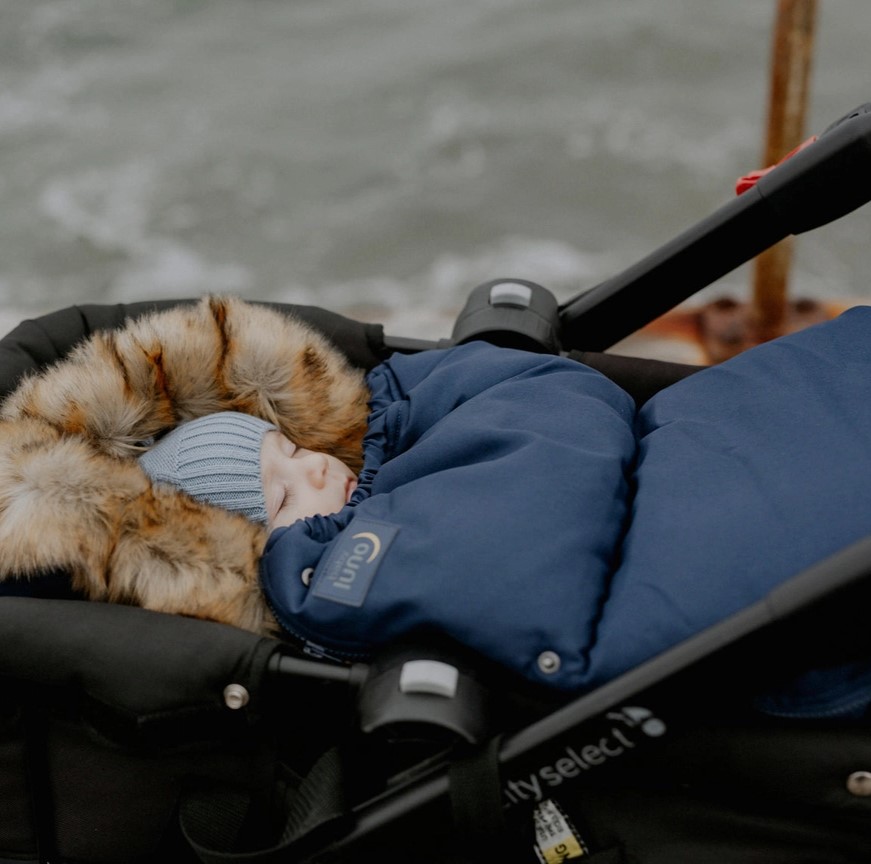 Baby Luno Nordic Footmuff - Deep Blue - Image 3